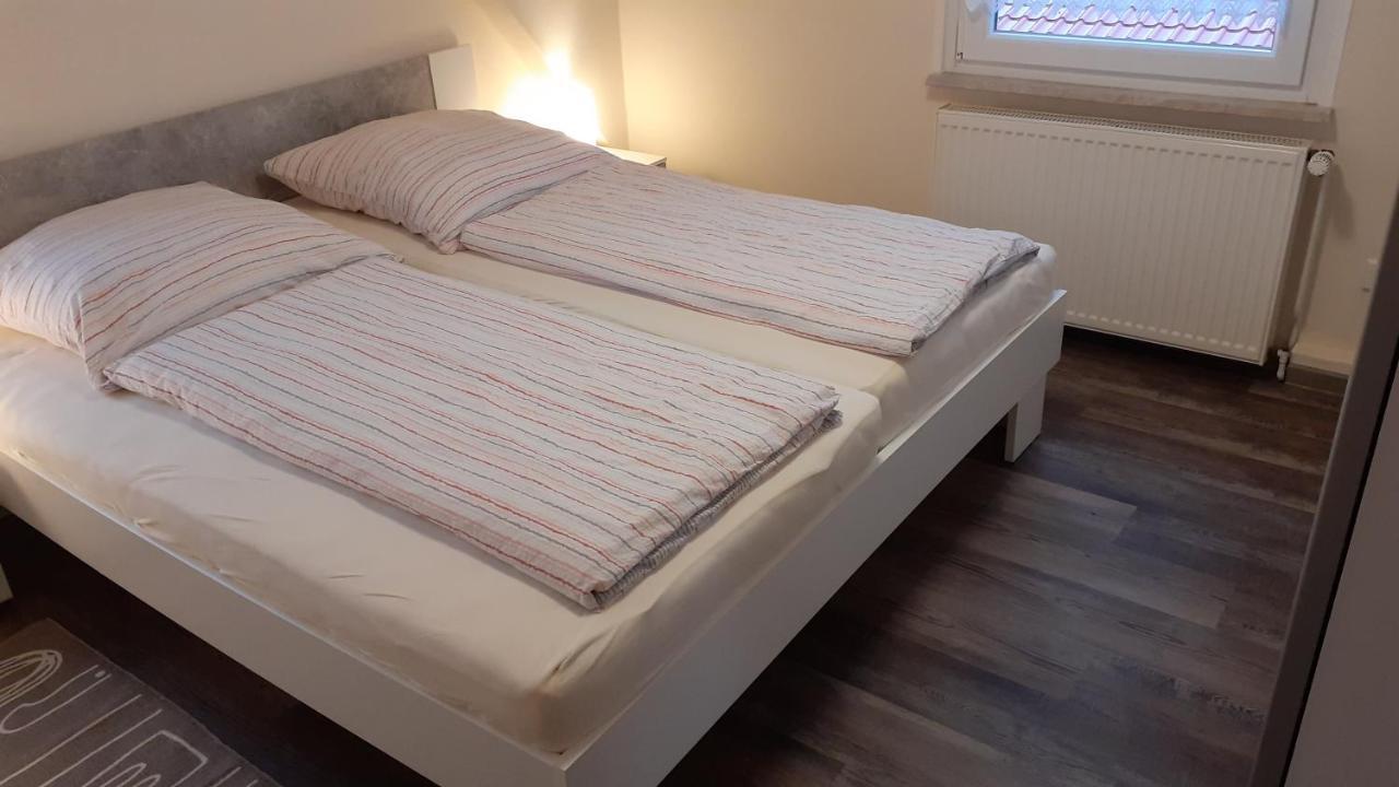 Familienurlaub In Ostfriesland Fuer Max 7 Pers In 2 Wohnungen, Auch Einzeln Wohnungen Utarp Dış mekan fotoğraf