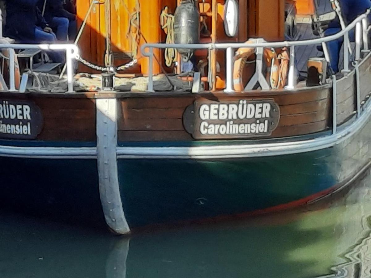 Familienurlaub In Ostfriesland Fuer Max 7 Pers In 2 Wohnungen, Auch Einzeln Wohnungen Utarp Dış mekan fotoğraf