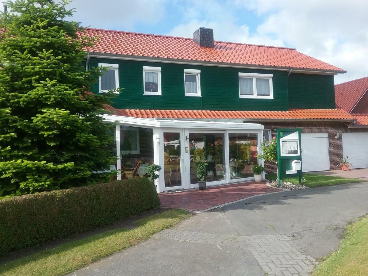 Familienurlaub In Ostfriesland Fuer Max 7 Pers In 2 Wohnungen, Auch Einzeln Wohnungen Utarp Dış mekan fotoğraf